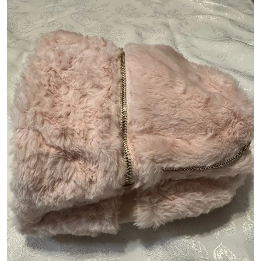 Faux Fur Furry 12
